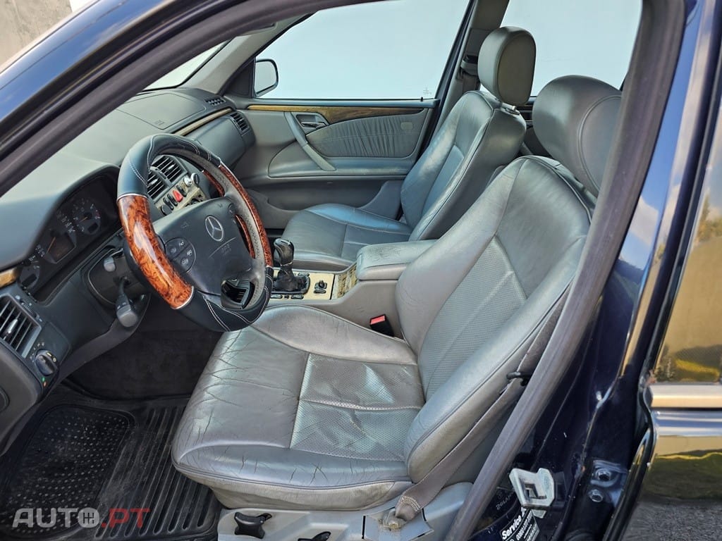 Mercedes-Benz E 220 CDI Avantgarde