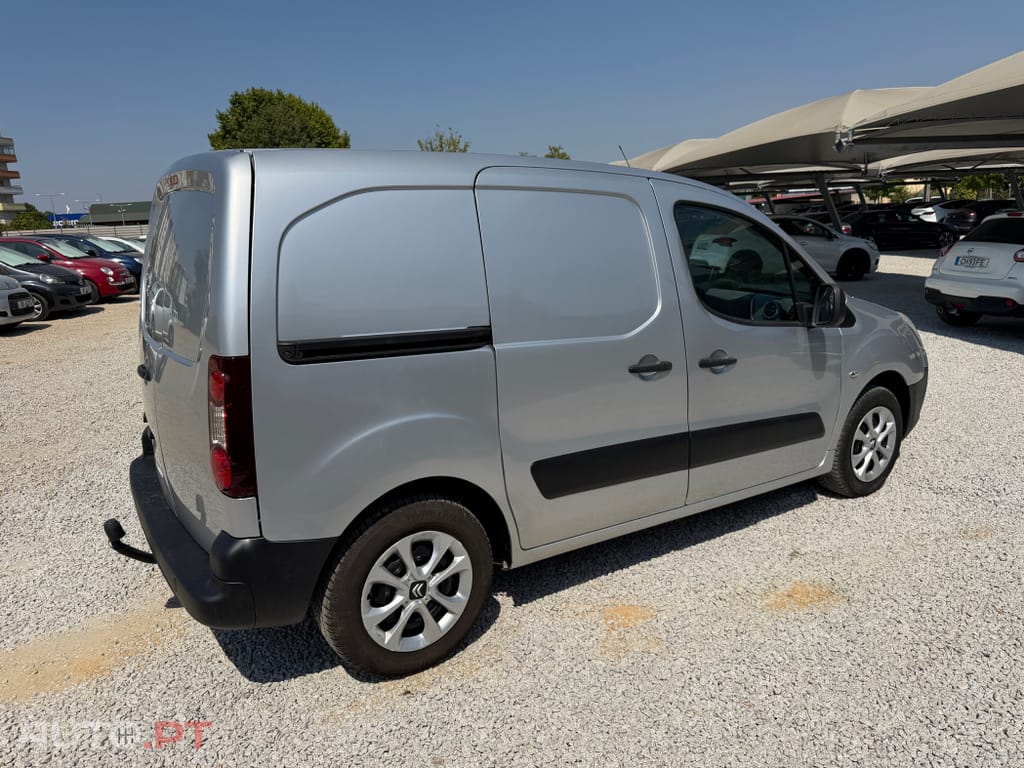 Citroen Berlingo 1.6 HDI 3LUG c/ GPS e AC