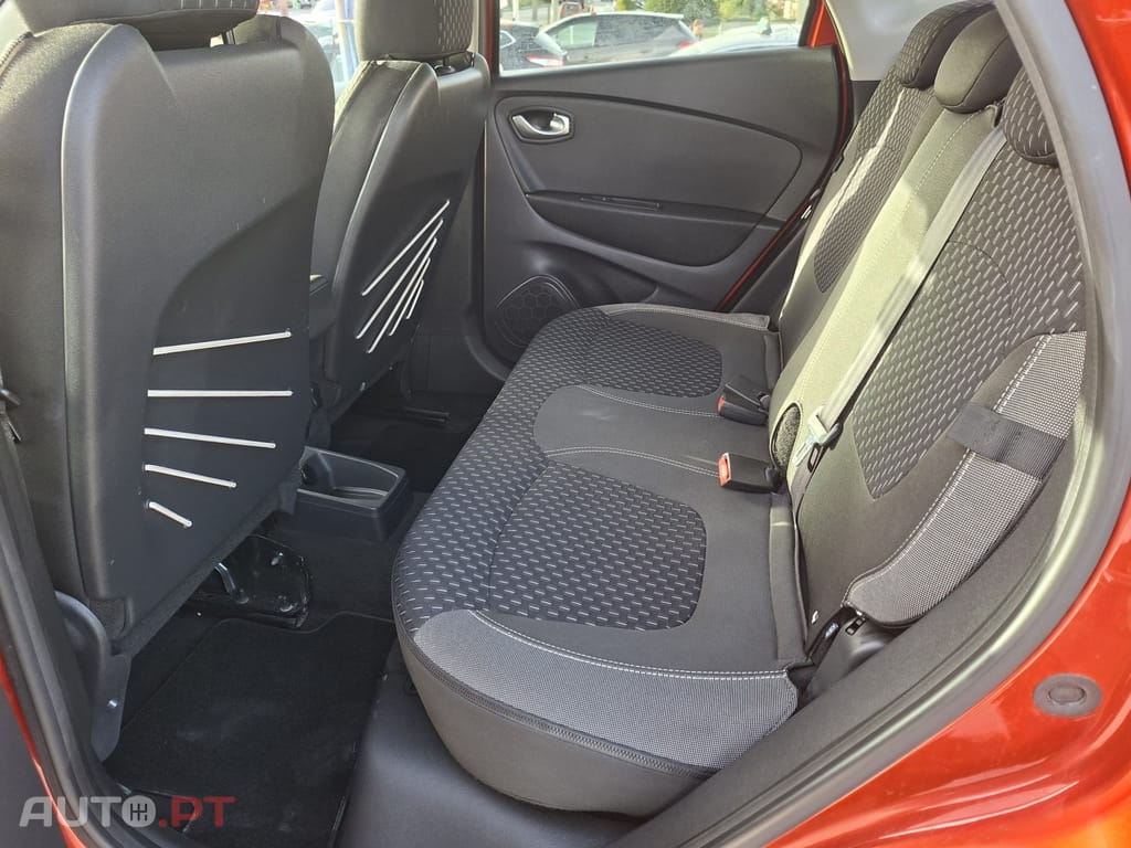 Renault Captur 0.9 TCE Exclusive — fotografia 14