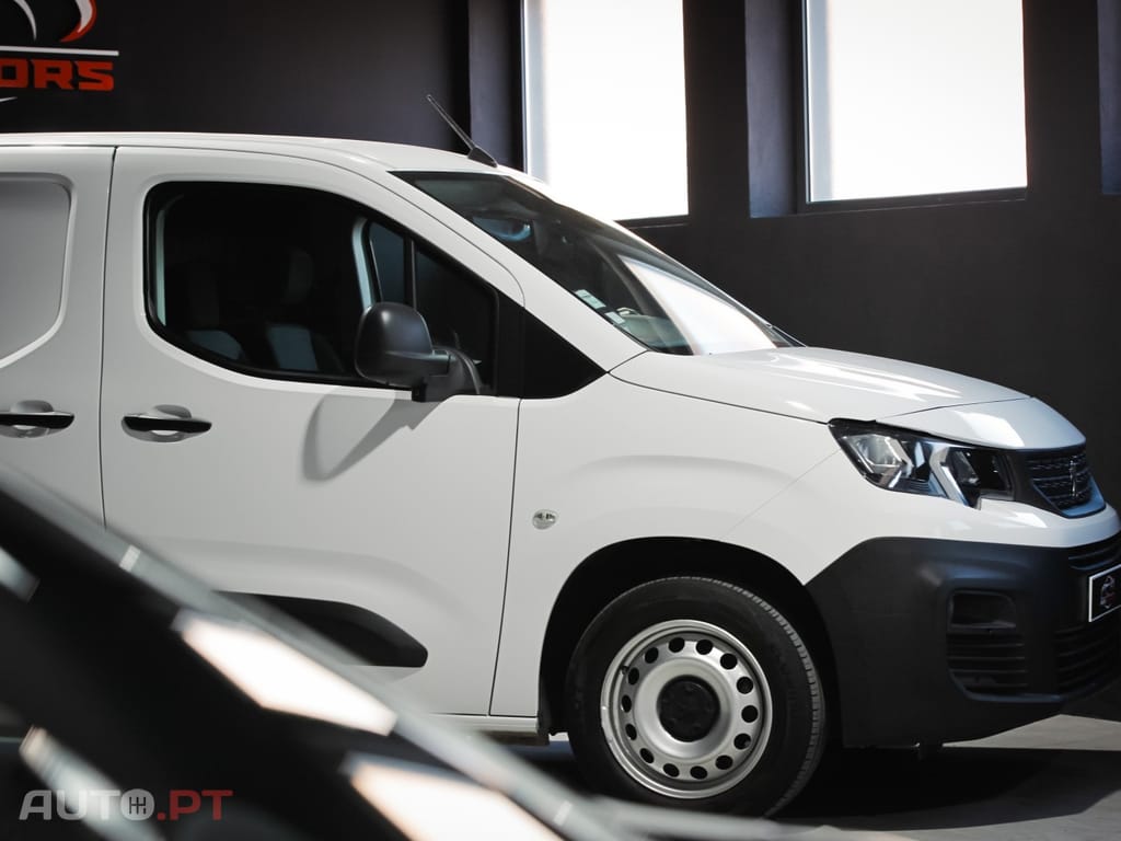 Peugeot Partner 1.5 BlueHDi Pemium Longa