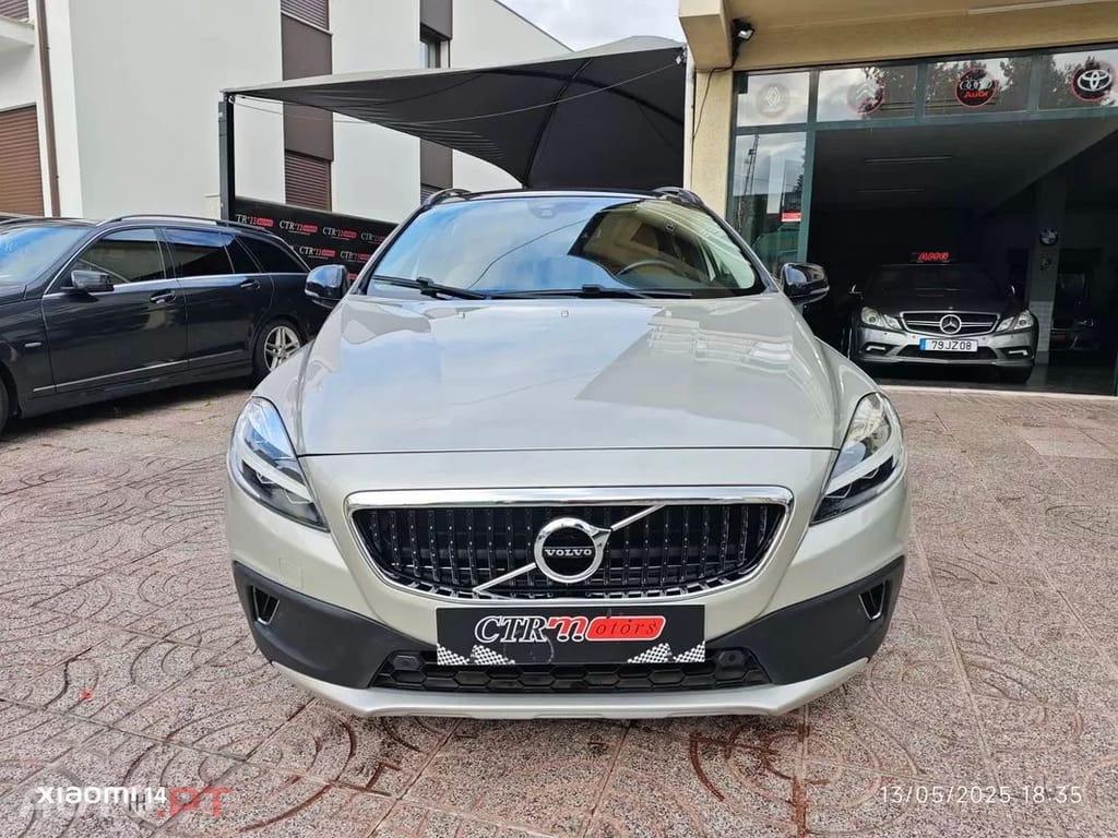 Volvo V40 Cross Country 1.5 T3 Summum Geartronic