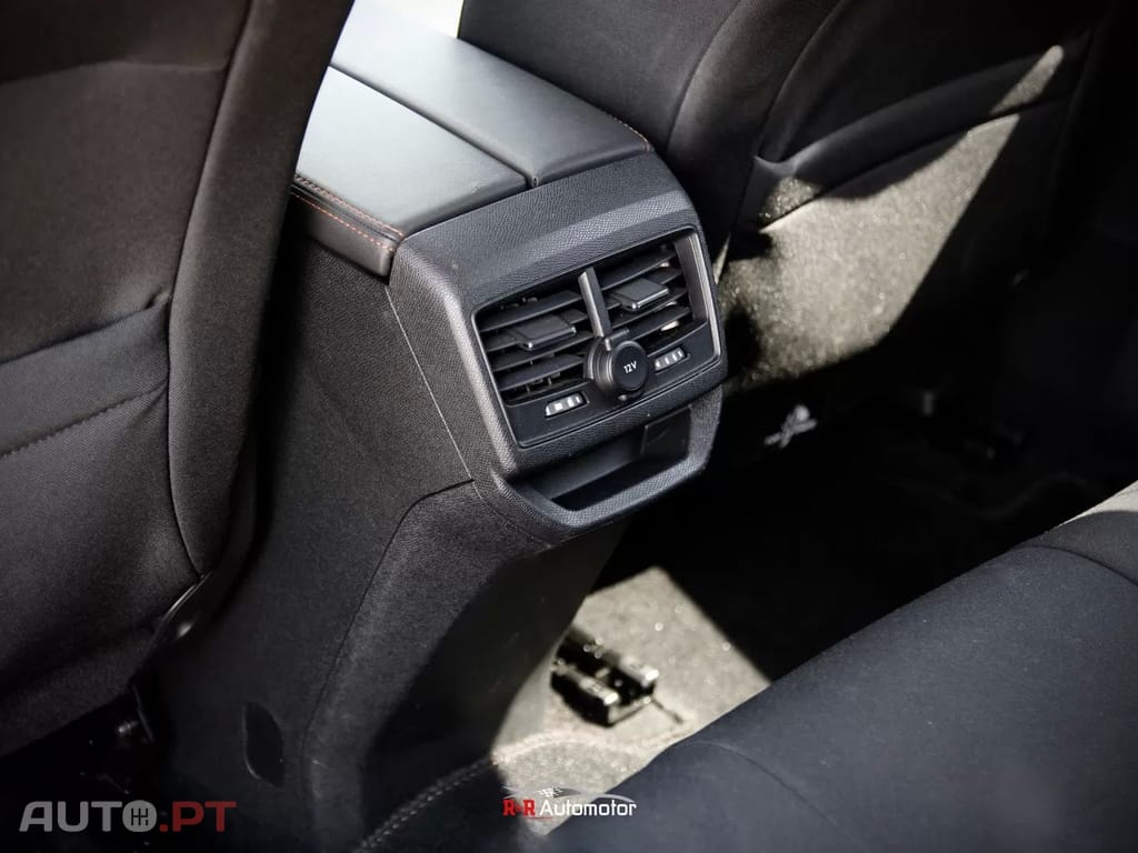Peugeot 3008 1.5 BlueHDi Active