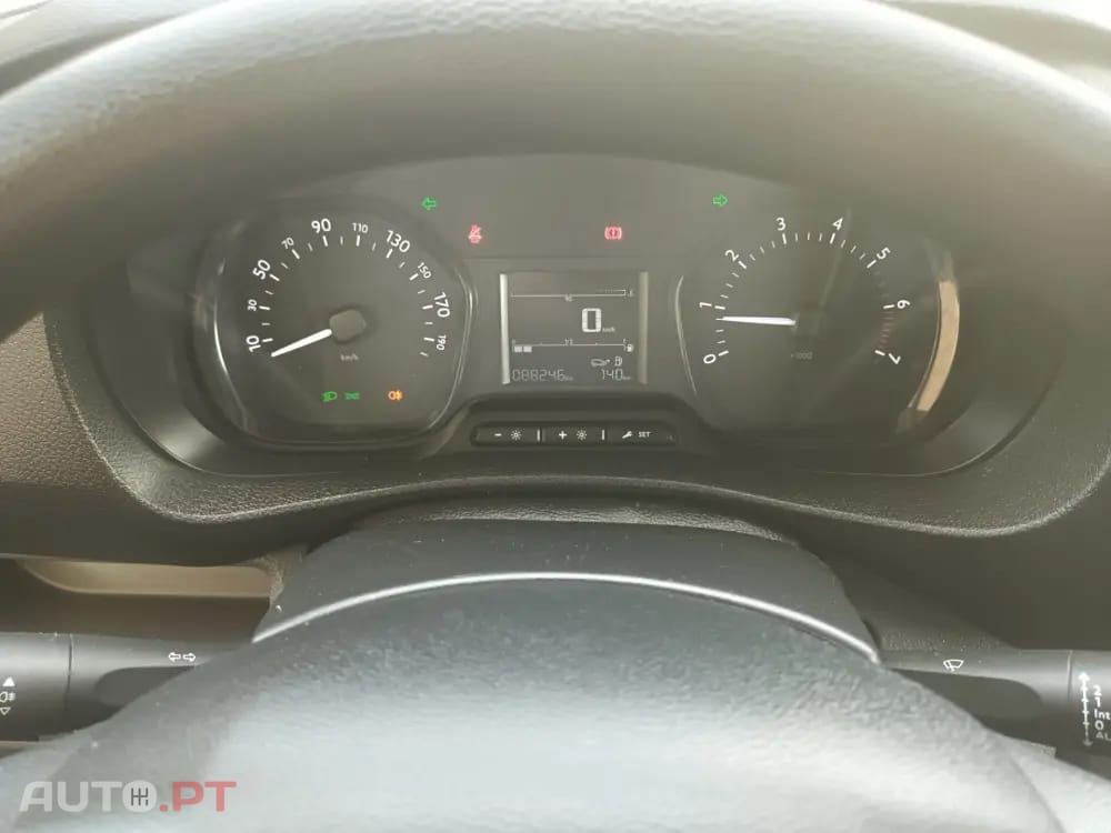 Peugeot Expert Outro
