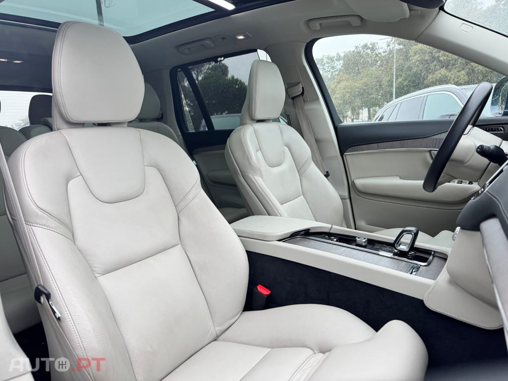 Volvo XC90 2.0 T8 PHEV Plus Bright AWD