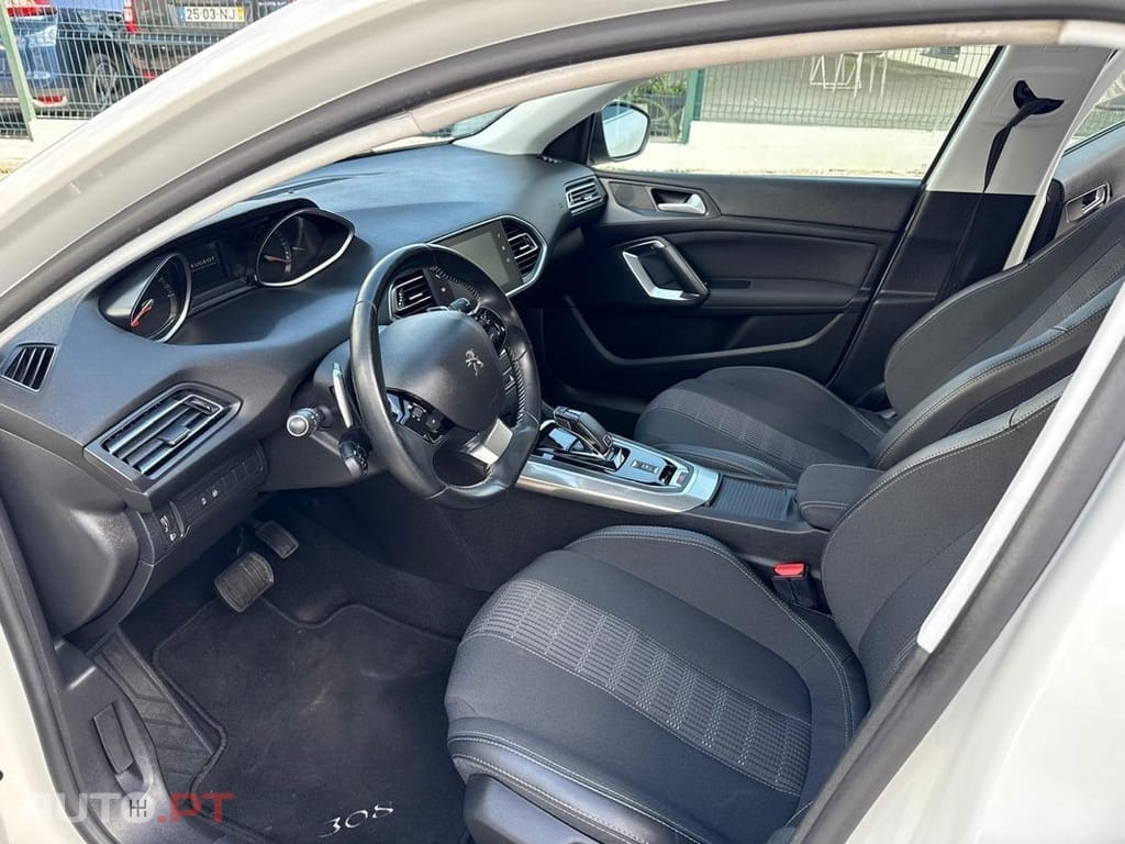 Peugeot 308 SW BlueHDi 130 EAT6 Stop & Start Allure Business-Pack