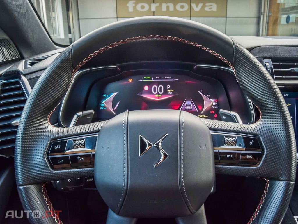 DS DS7 Crossback E-TENSE PERFORMANCE LINE +