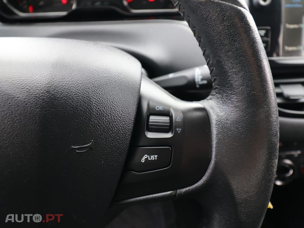 Peugeot 208 1.4 HDi Active