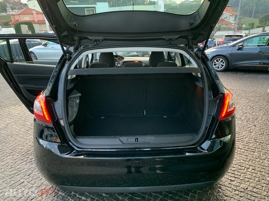 Peugeot 308 1.5 BlueHDi Active