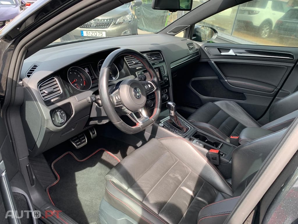 Volkswagen Golf 2.0 TSi GTi DSG Performance