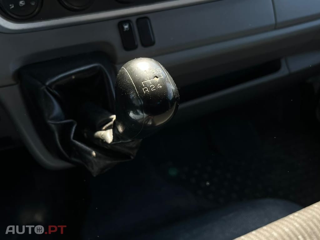 Mitsubishi Canter BASCULANTE