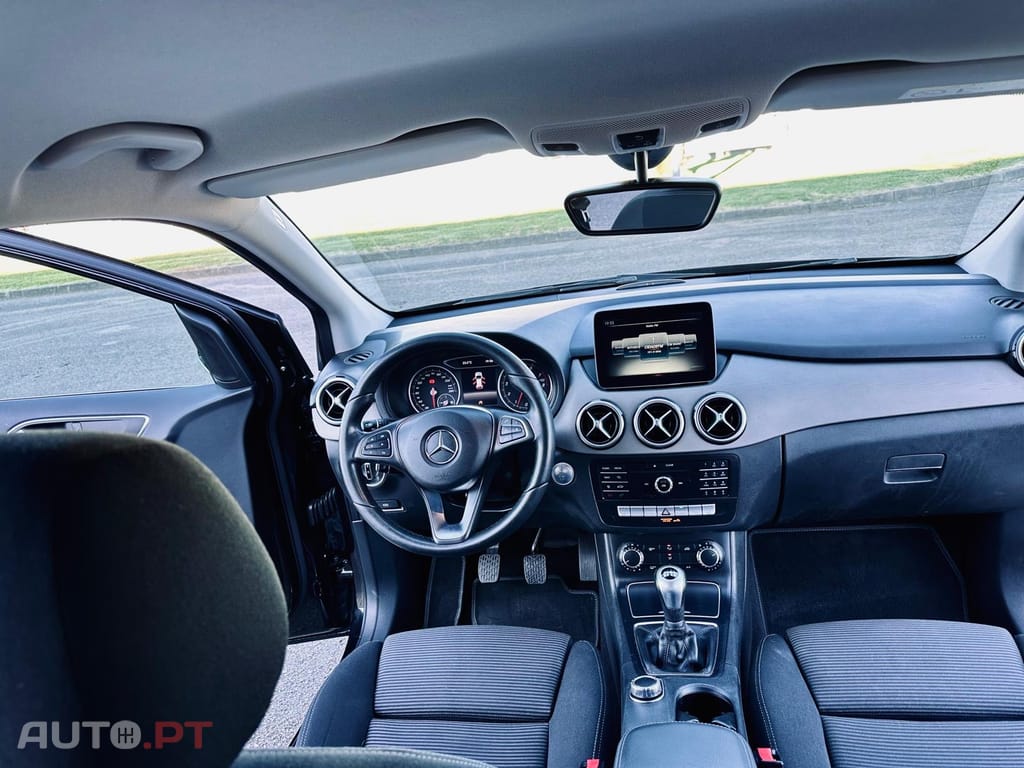 Mercedes-Benz B 180 Avantgarde