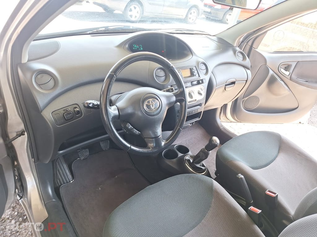Toyota Yaris 1.0 Sol