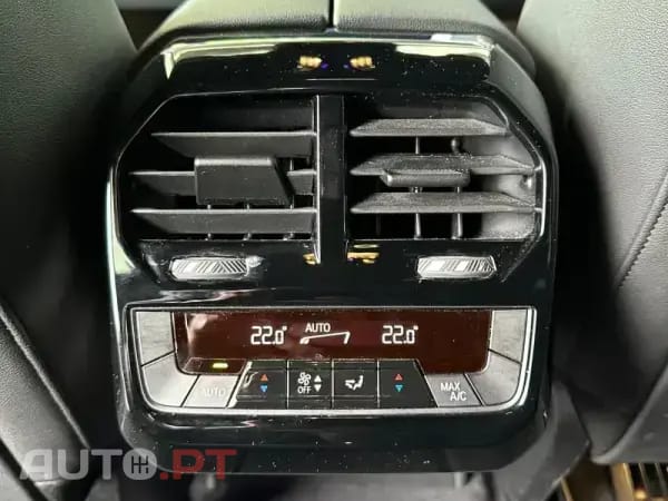 BMW iX xDrive 40 Pack Desportivo