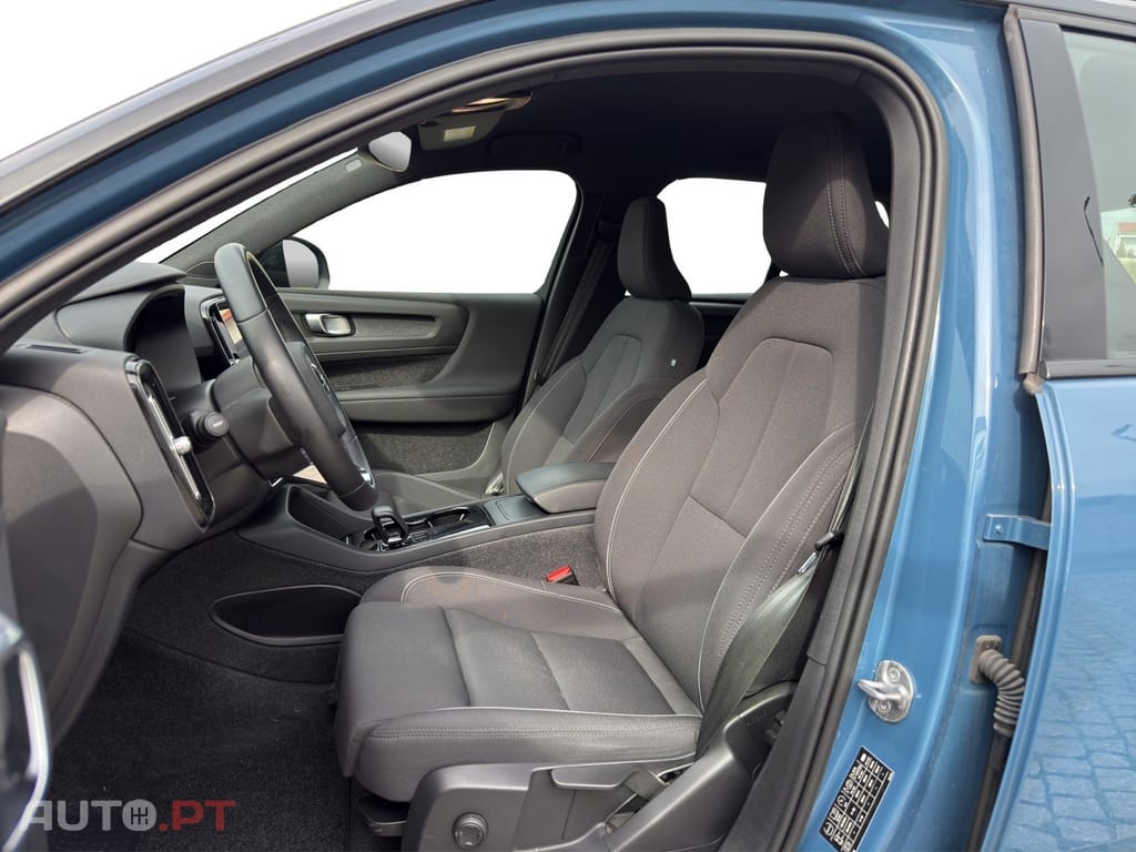 Volvo XC40 Recharge 69 kWh Single Motor Core