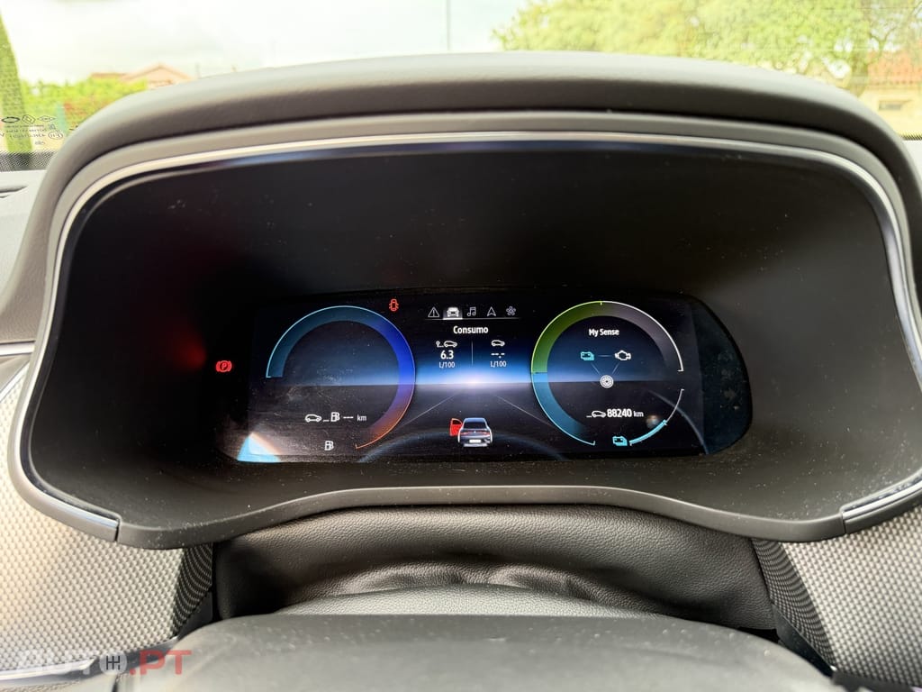 Renault Arkana 1.6 E-Tech Business