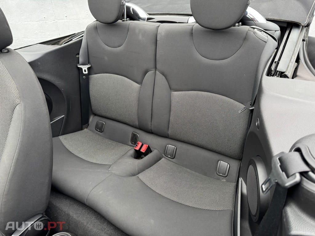 MINI Cabrio Cooper D