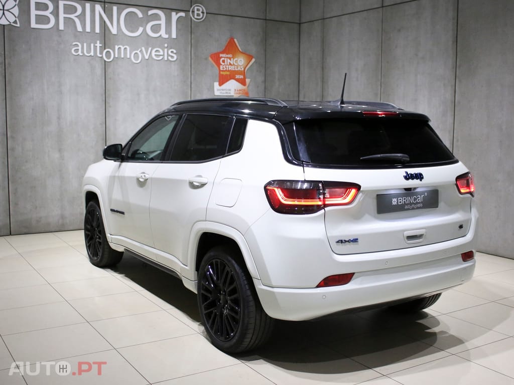 Jeep Compass 1.3 T4 4xe Auto S