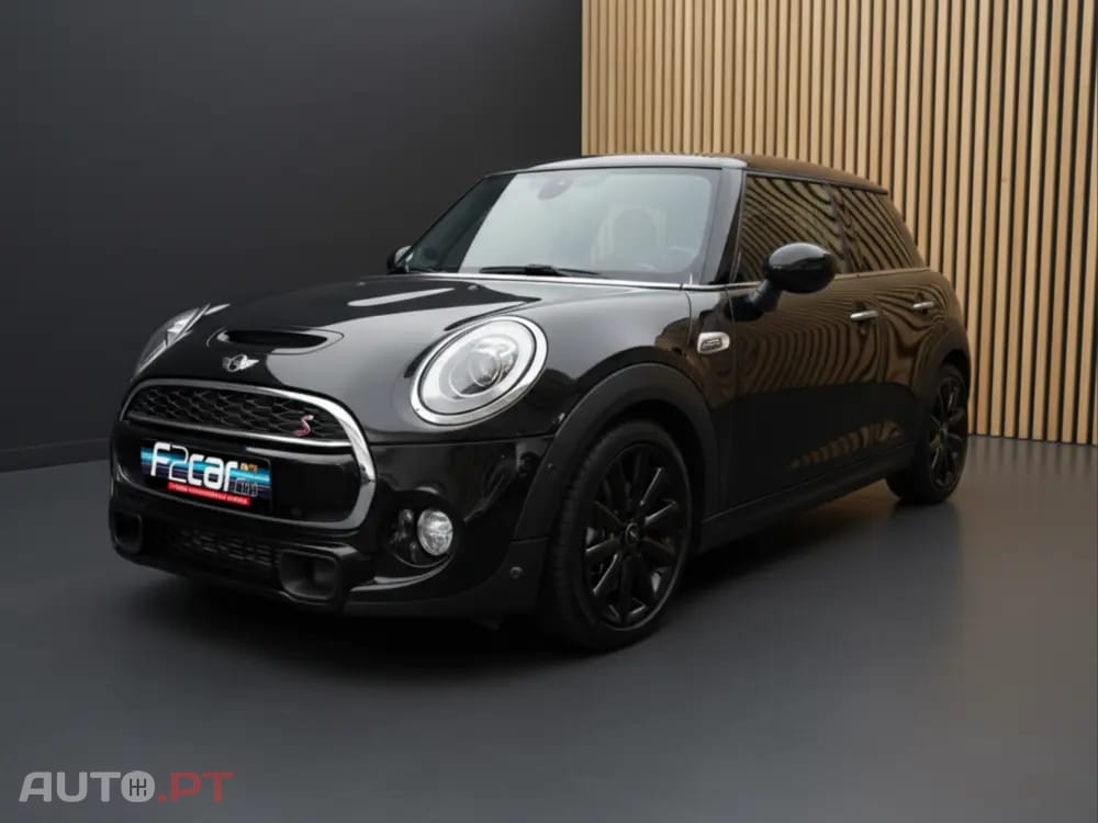 MINI Cooper Cooper SD Auto