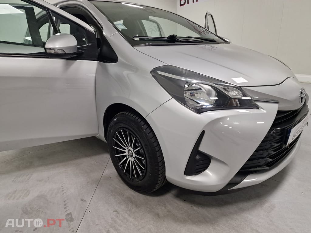 Toyota Yaris 1.0 VVT-I ACTIVE