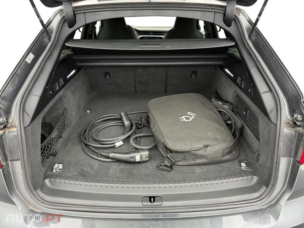 Audi A6 Avant 55 TFSIe S Tronic Quattro Competition