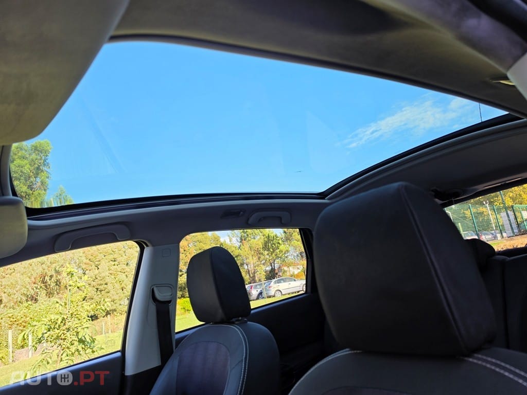Nissan Qashqai +2 1.6 dCi Tekna Premium 360