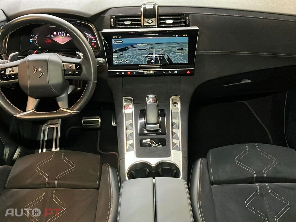 DS DS7 Crossback E-Tense Performance Line+ EAT8
