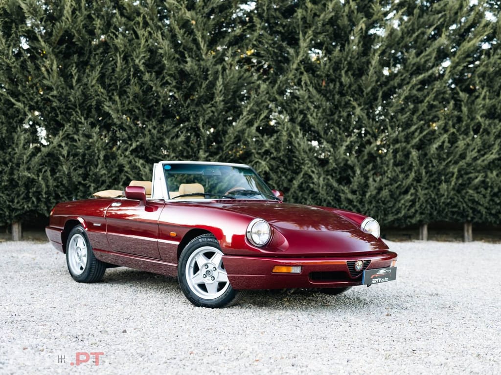 Alfa Romeo Spider 2.0