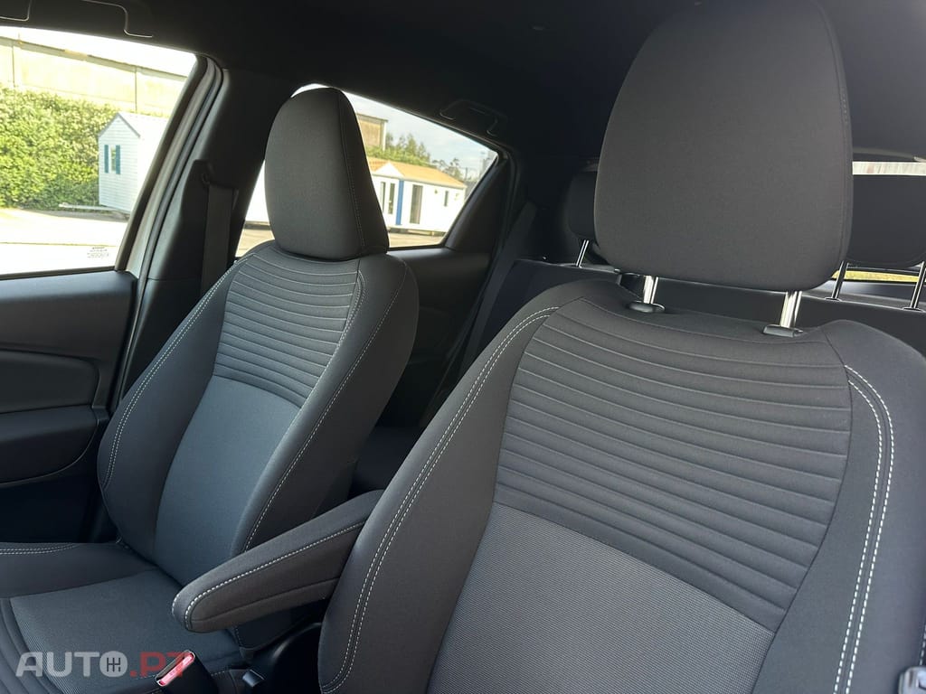 Toyota Yaris 1.5 HSD Comfort +P.Style+P.Techno