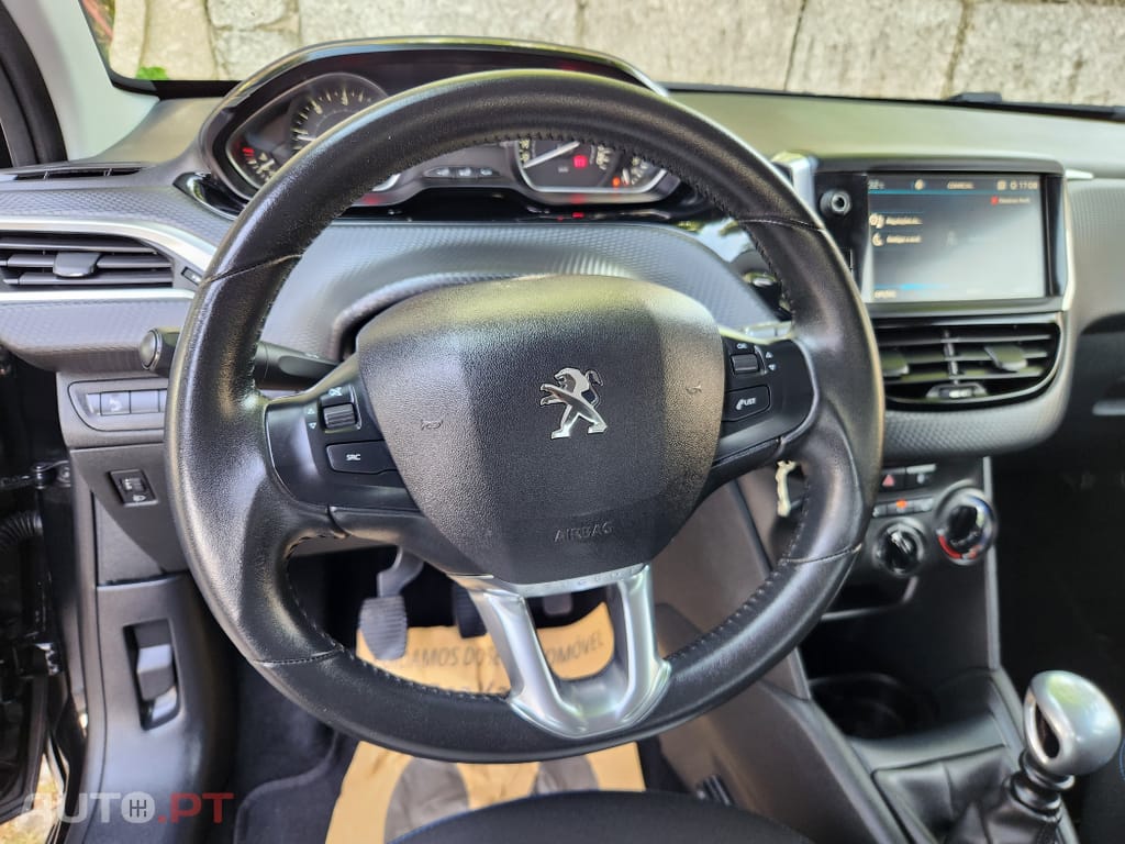 Peugeot 208 1.5 BlueHDi Signature