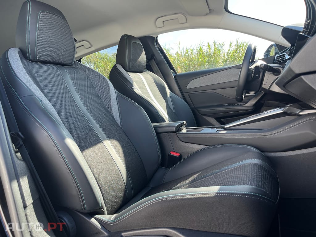Peugeot 308 BlueHDi FAP 130 EAT8 Stop & Start Allure