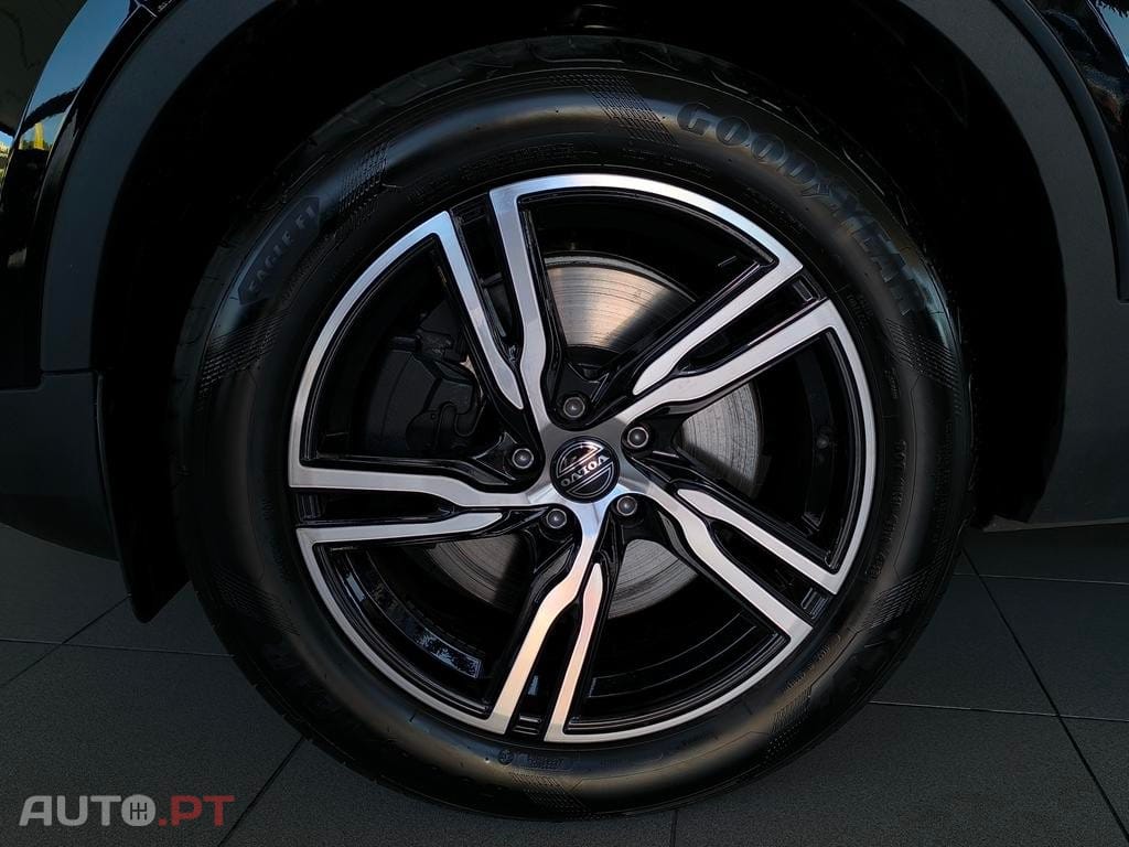 Volvo XC40 1.5 T5 PHEV Inscription Expression