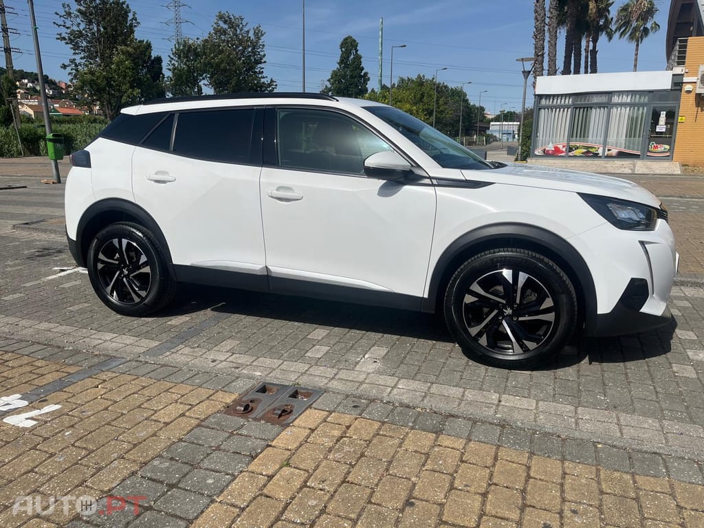 Peugeot 2008 1.2 PureTech Allure