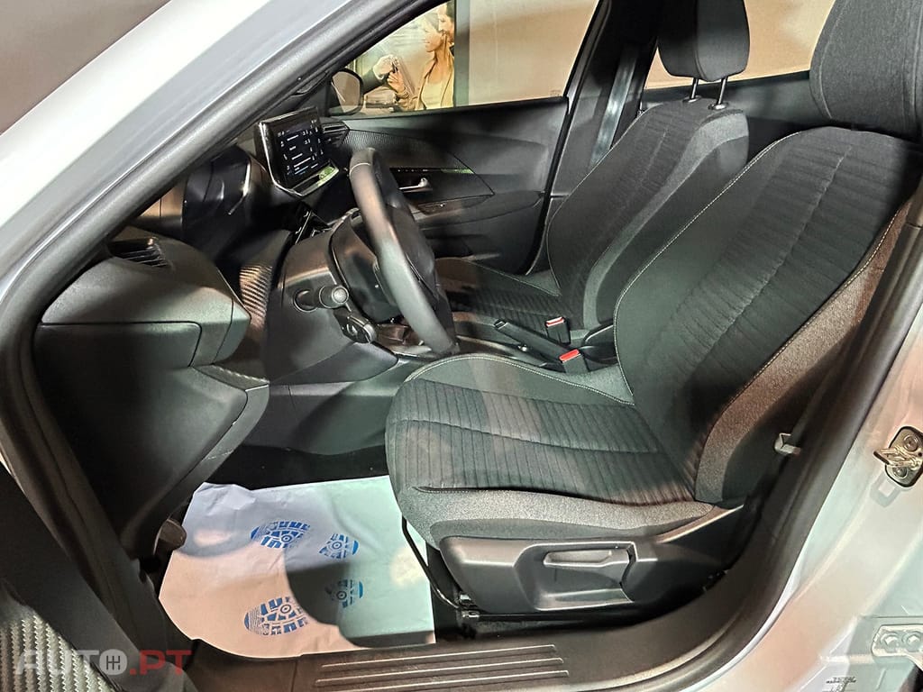 Peugeot 2008 1.2 PureTech Active Pack