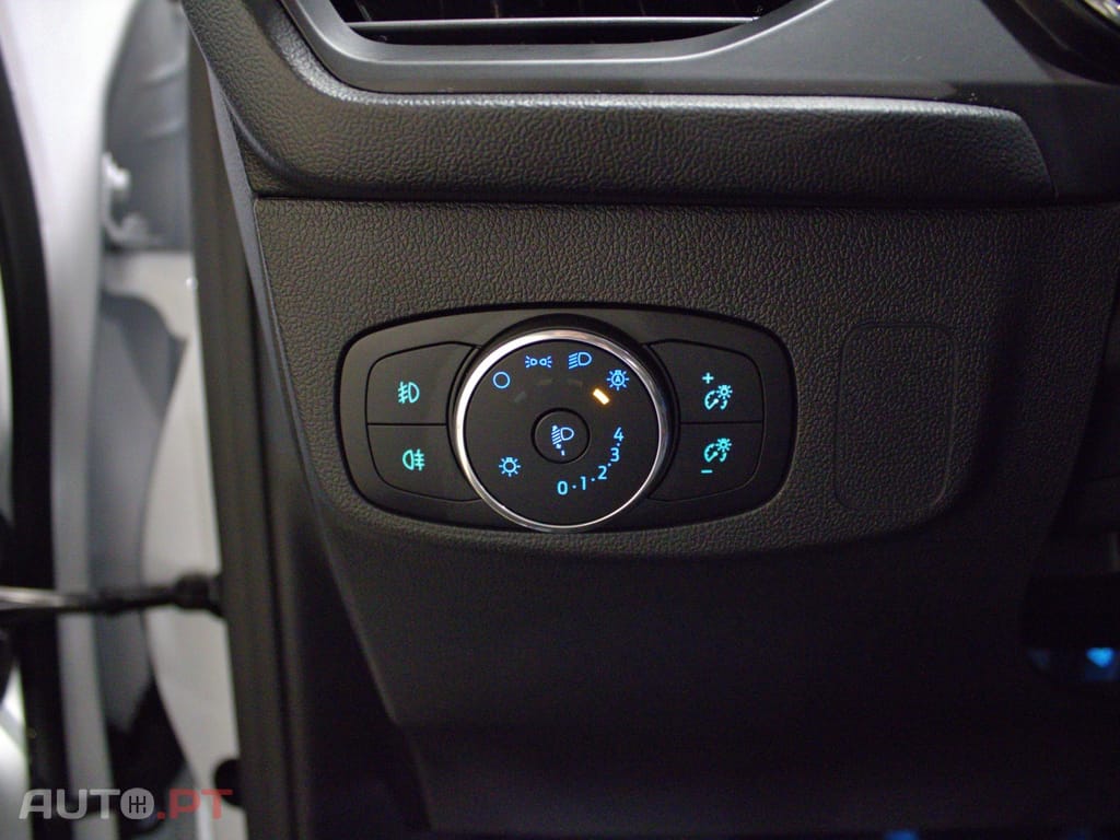 Ford Focus 1.0 EcoBoost MHEV Active X