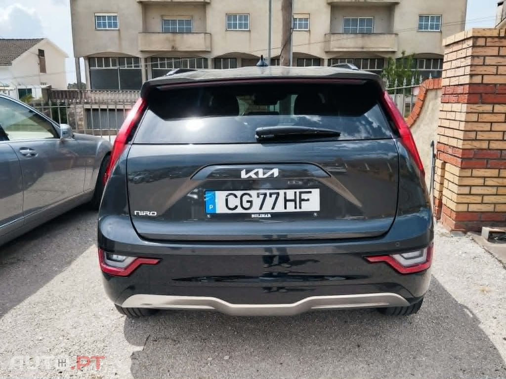 Kia Niro 204cv