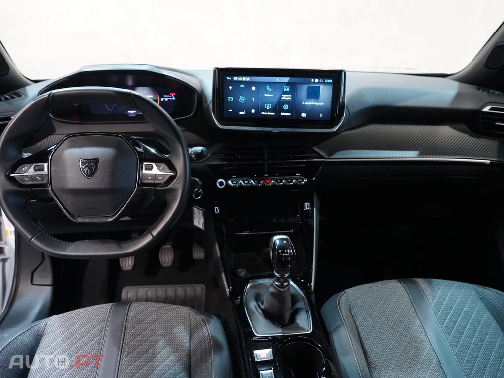 Peugeot 2008 1.2 PureTech Allure