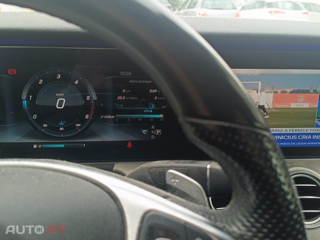 Mercedes-Benz E 220 AMG