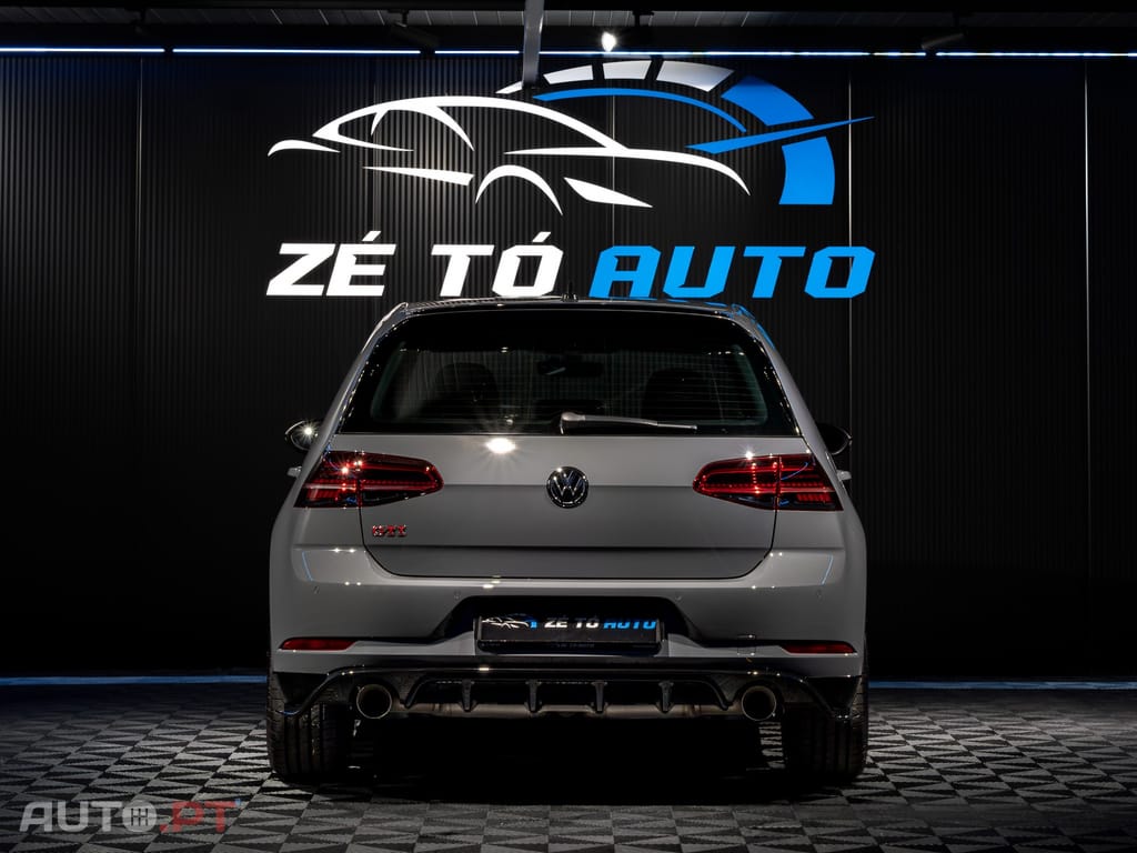 Volkswagen Golf 2.0 TSI TCR DSG