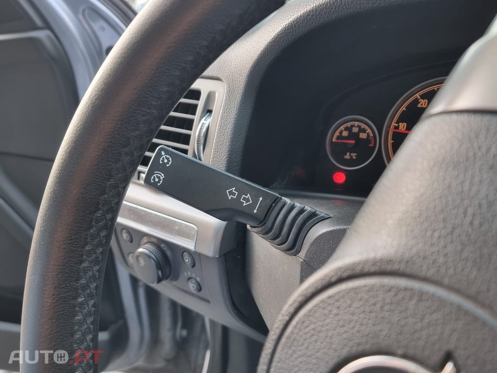 Opel Vectra Caravan 1.9 CDTi Comfort