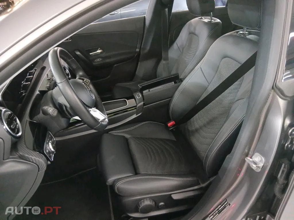 Mercedes-Benz CLA 250 e