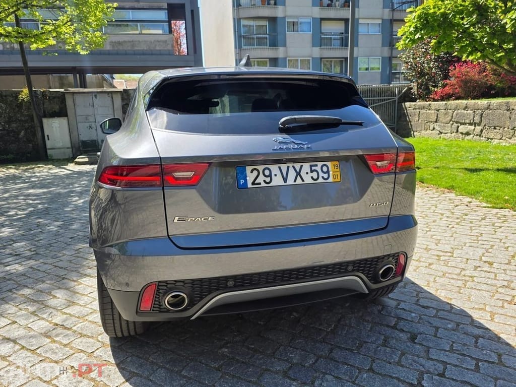 Jaguar E-Pace 2.0 i4D R-Dynamic S — fotografia 9
