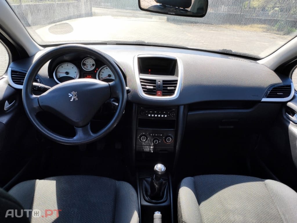 Peugeot 207 1.4 HDi SE Sportium