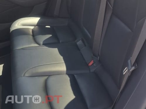 Tesla Model 3 Long Range AWD Dual Motor