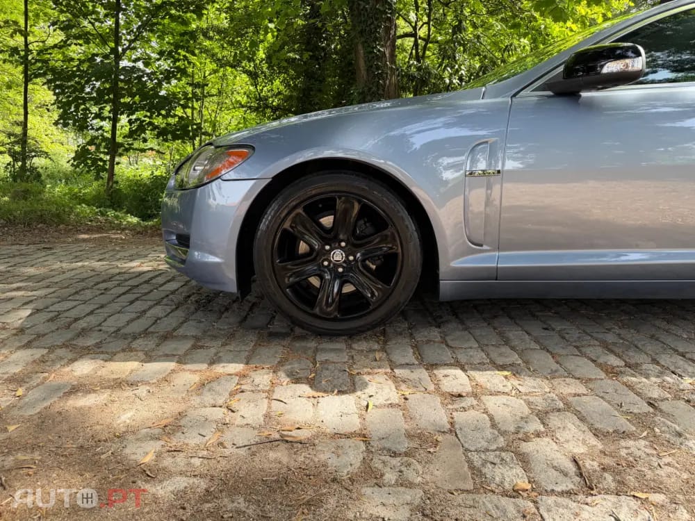 Jaguar XF 2.7 D V6 Premium Luxury
