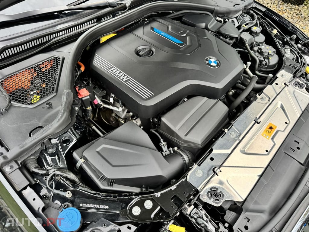 BMW 320 e Touring Line Sport Auto