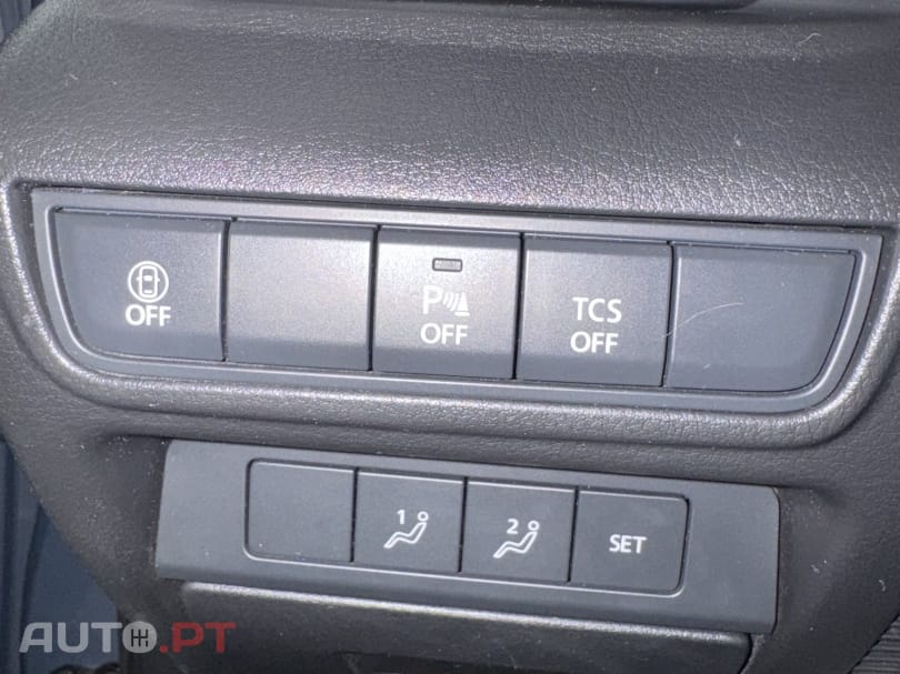 Mazda MX-30 e-SKYACTIV Advantage+Modern Confidence