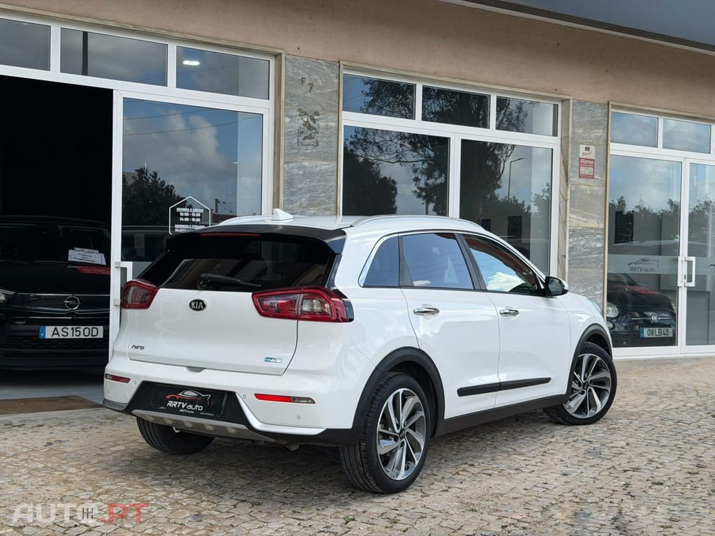 Kia Niro 1.6 GDi HEV Drive