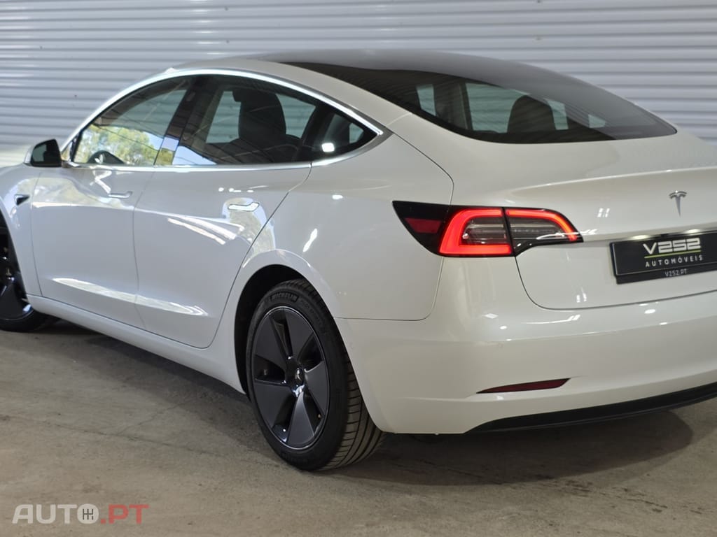 Tesla Model 3 Long Range AWD Dual Motor