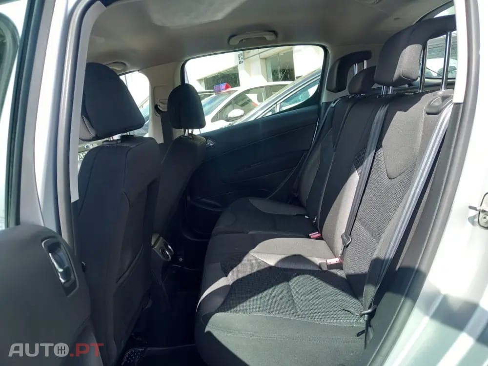 Peugeot 308 1.6 HDi Executive