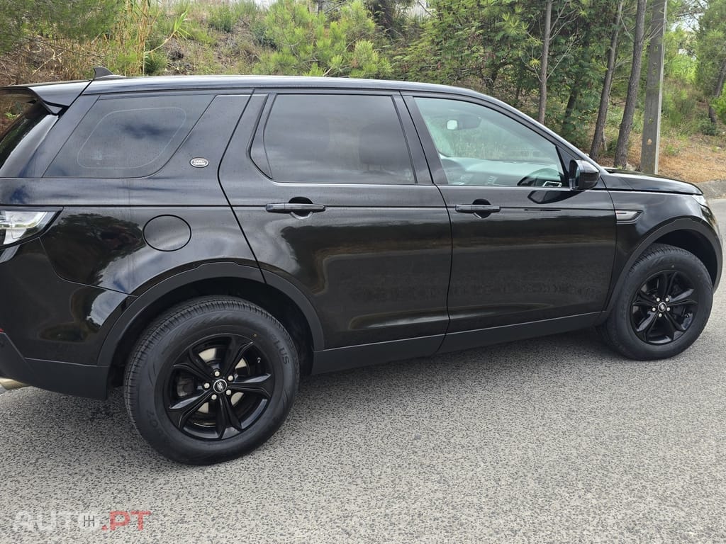 Land Rover Discovery Sport 2.0 TD4 HSE Luxury